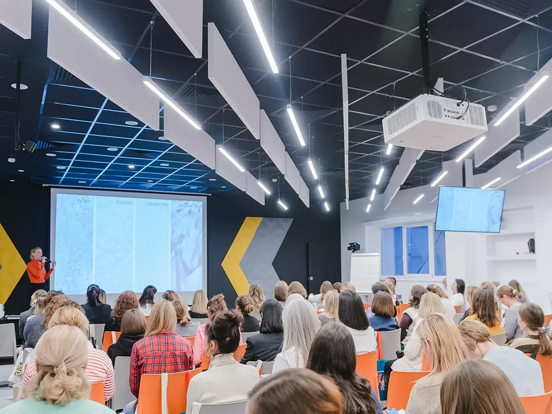 KERAMA MARAZZI НА ДИЗАЙН-КОНФЕРЕНЦИИ «ПРАКТИЧЕСКАЯ КОЛОРИСТИКА 2024» В ЭКСПОСТРОЕ